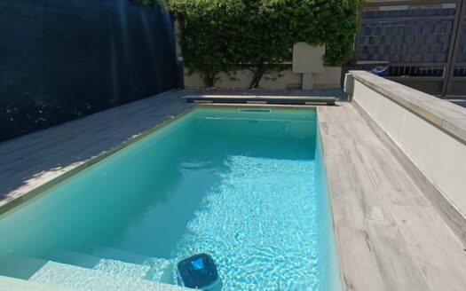 Porzione di Villa Bifamiliare Via Patti, 16